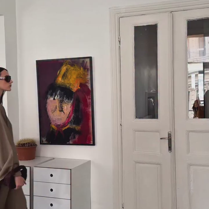 Vidéo montrant un ensemble tunique longue et pantalon amples marron taupe